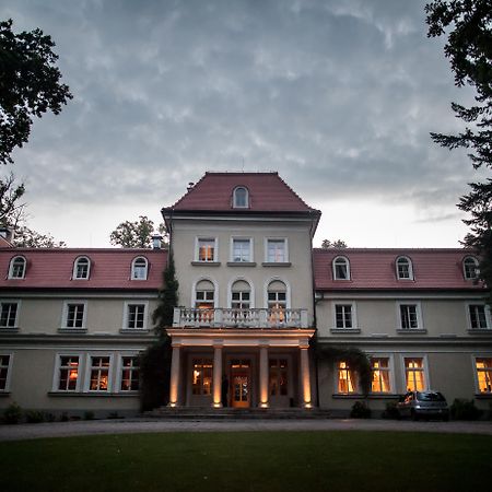 Dwor Sierakow Otel Dış mekan fotoğraf