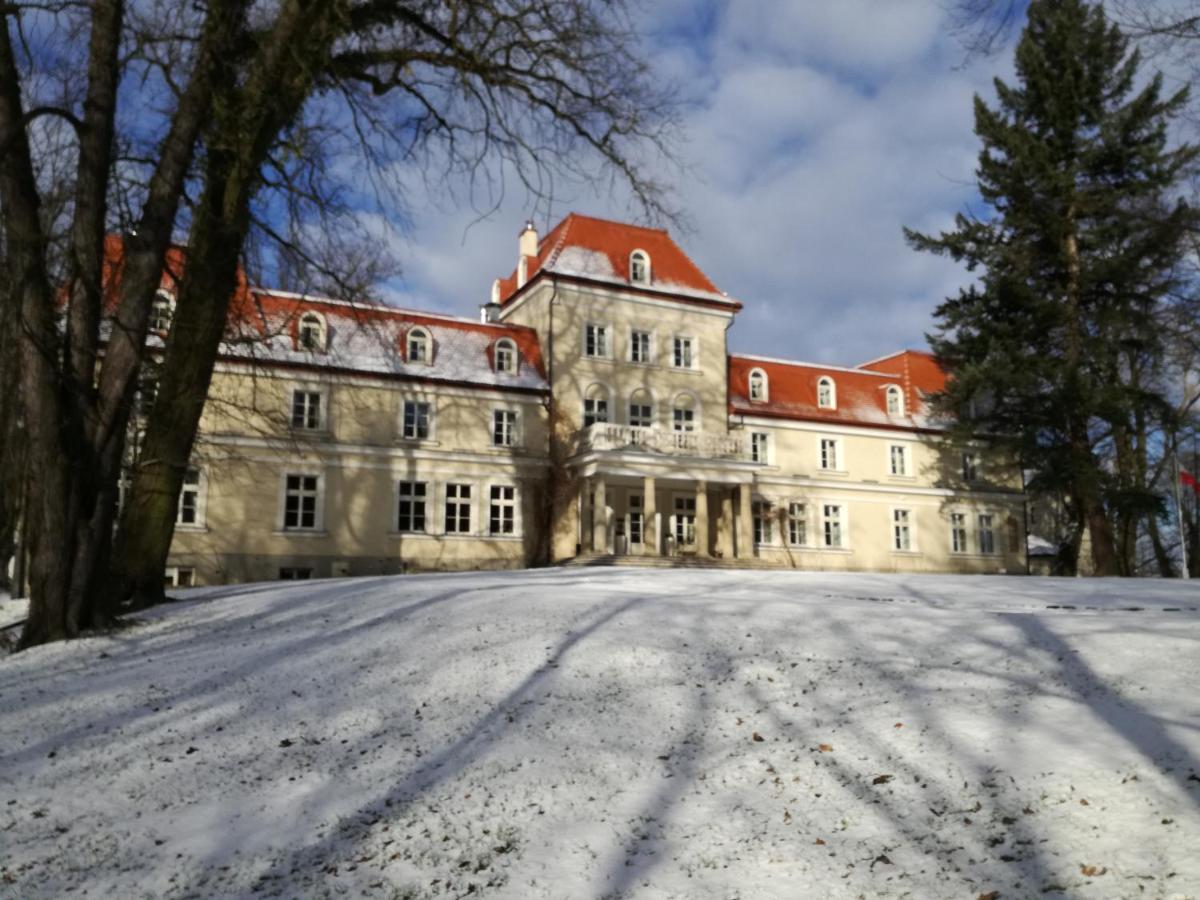 Dwor Sierakow Otel Dış mekan fotoğraf