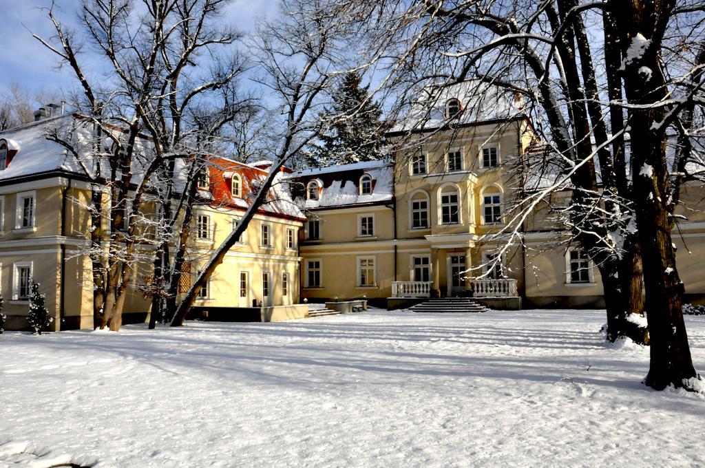 Dwor Sierakow Otel Dış mekan fotoğraf